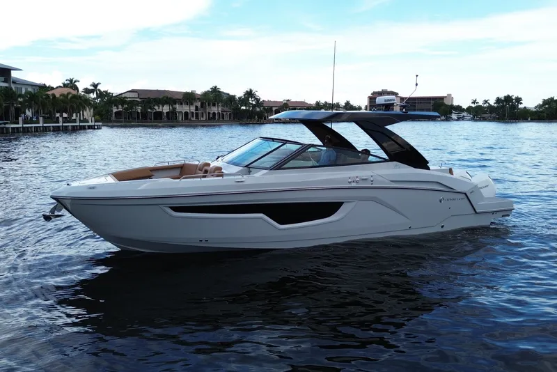 Slide: The Image of Cruisers Yachts 34 GLS South Beach Outboard 2025 - 2