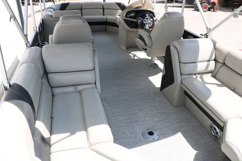 Slide: The Image of Trifecta 24 RF Le 2020 - 24