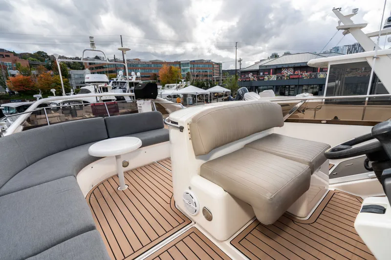 Slide: The Image of Viking 56 Sport Cruiser 1997 - 15