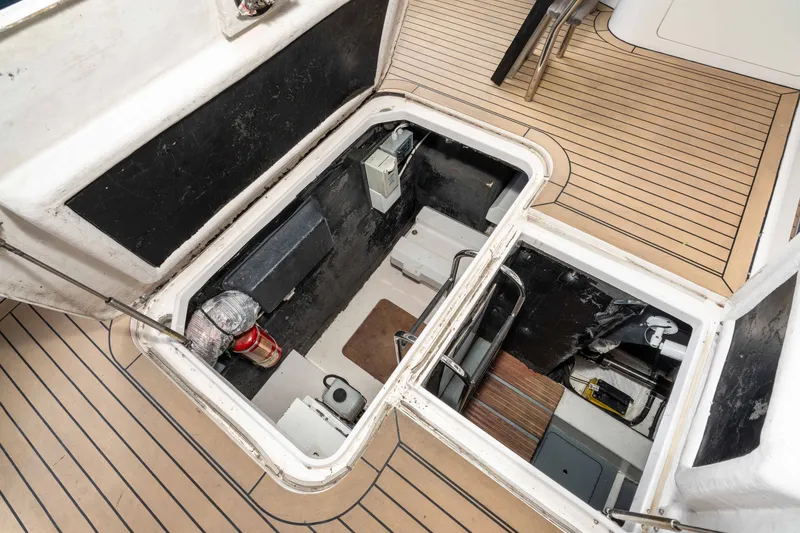 Slide: The Image of Viking 56 Sport Cruiser 1997 - 90
