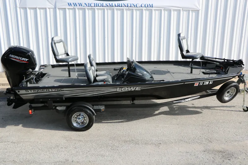 Slide: The Image of Lowe 175C Stinger 2020 - 12