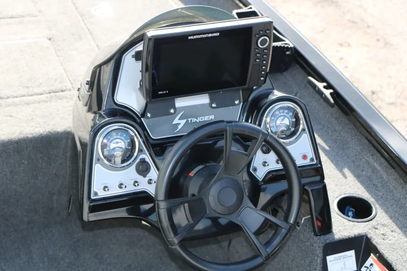 Slide: The Image of Lowe 175C Stinger 2020 - 17