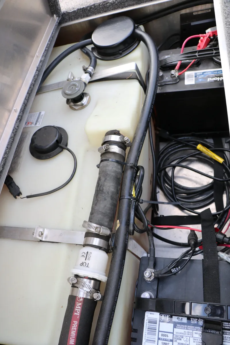 Slide: The Image of Lowe 175C Stinger 2020 - 31