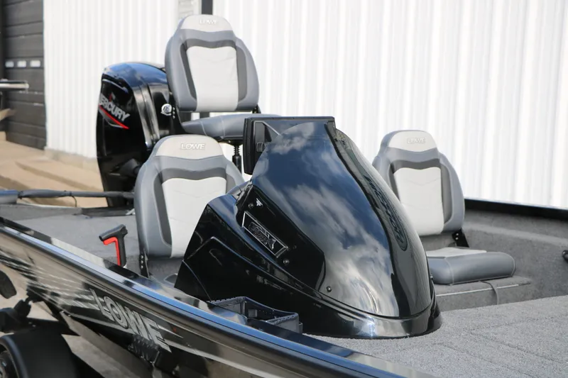 Slide: The Image of Lowe 175C Stinger 2020 - 34