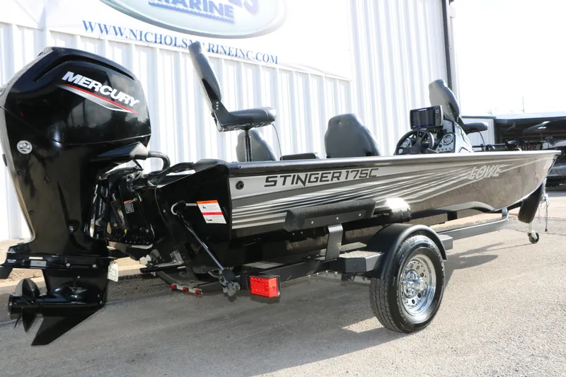 Slide: The Image of Lowe 175C Stinger 2020 - 4