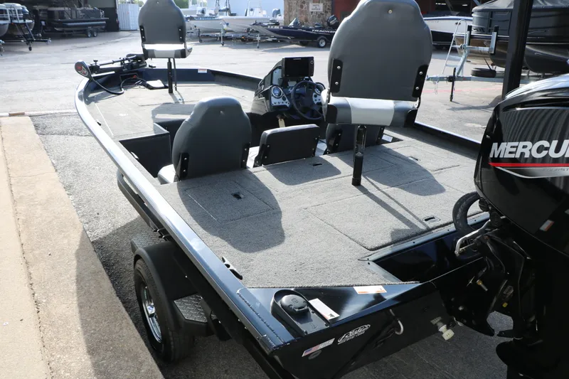 Slide: The Image of Lowe 175C Stinger 2020 - 9