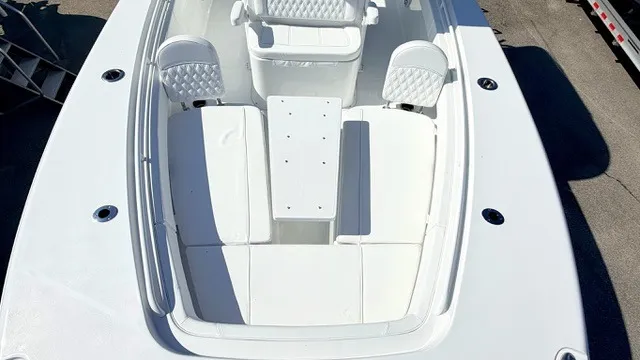 Slide: The Image of Sea Hunt Ultra 285 SE 2027 - 27