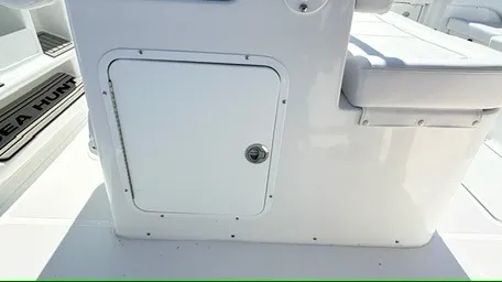 Slide: The Image of Sea Hunt Ultra 285 SE 2027 - 16