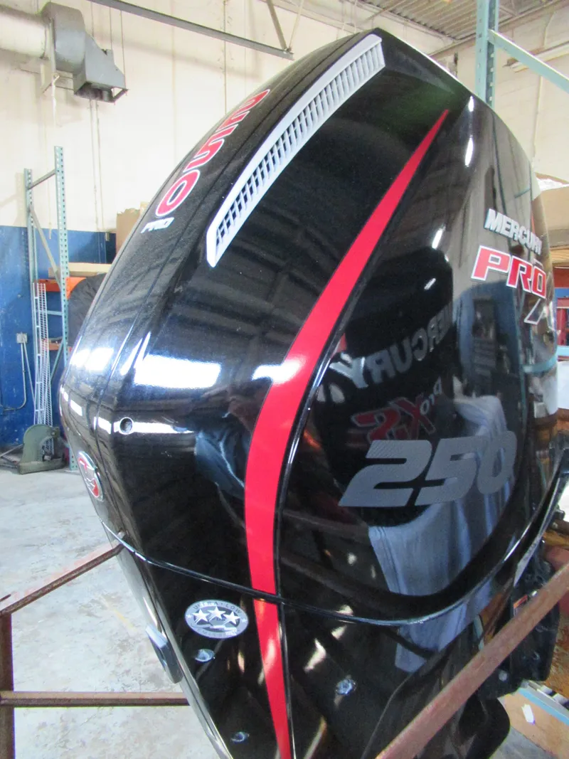 Slide: The Image of Mercury 250L PRO XS 2020 - 3