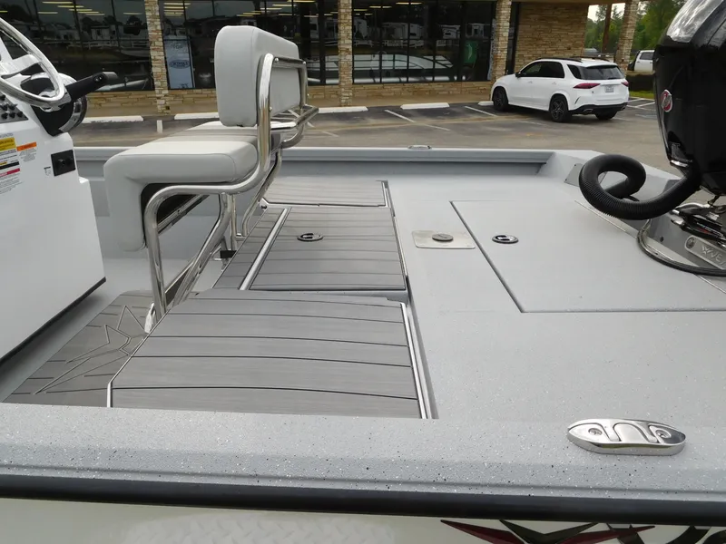 Slide: The Image of Vexus DEFENDER 201 2026 - 9