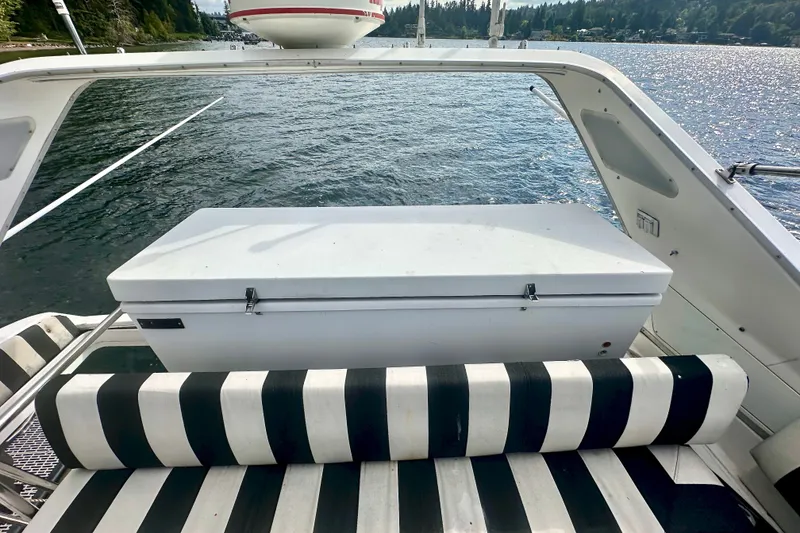 Slide: The Image of Bayliner 4388 Motoryacht 1994 - 25