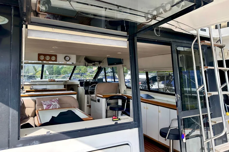 Slide: The Image of Bayliner 4388 Motoryacht 1994 - 7
