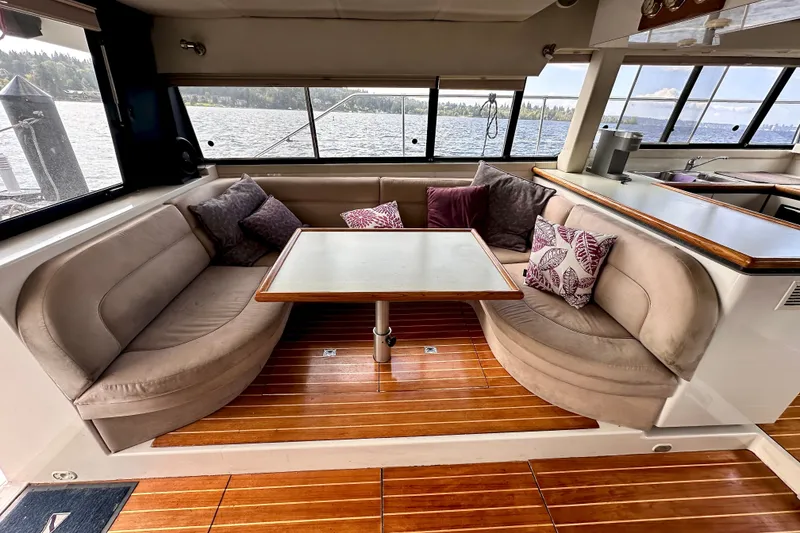 Slide: The Image of Bayliner 4388 Motoryacht 1994 - 9