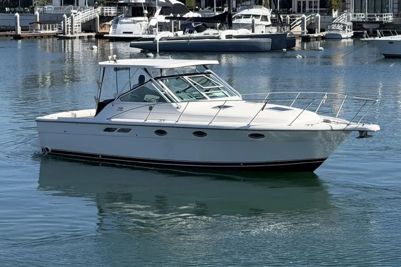The Image of Tiara 3100 Open 2003 - 0
