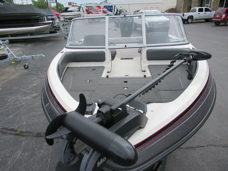 Slide: The Image of Ranger 1850LS 2015 - 11