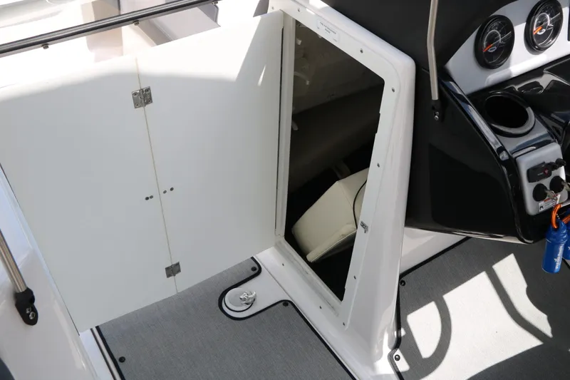 Slide: The Image of Yamaha AR210 2021 - 26