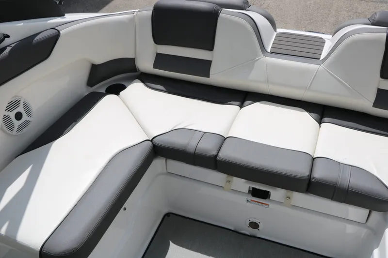 Slide: The Image of Yamaha AR210 2021 - 40