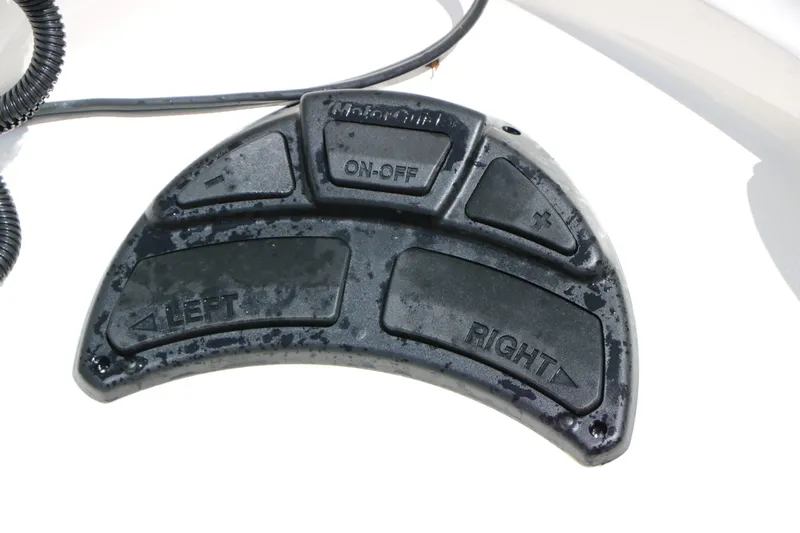 Slide: The Image of Bayliner 184 Fish &amp; Ski 2012 - 31