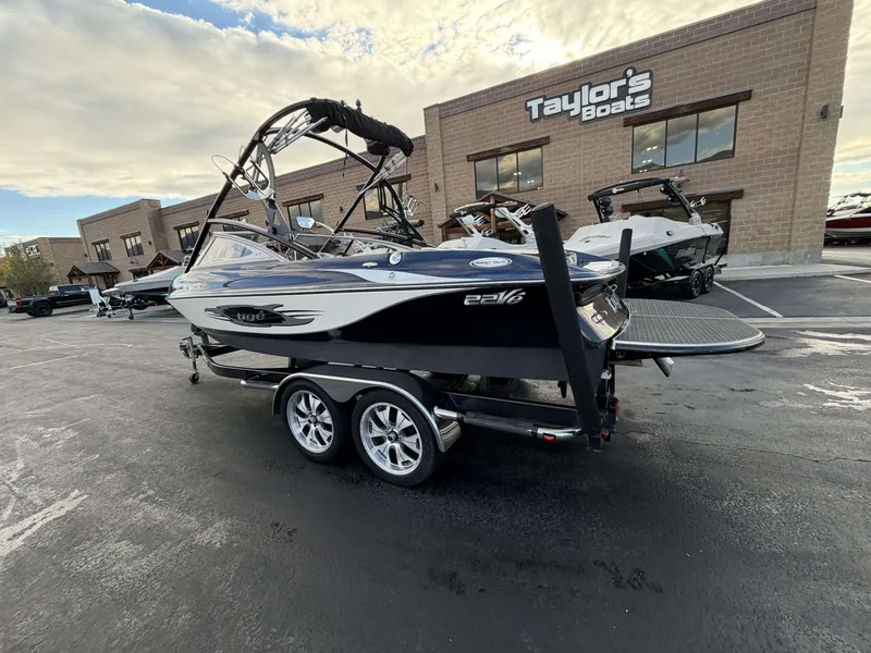 Slide: The Image of Tige Boats 22VE 2006 - 3