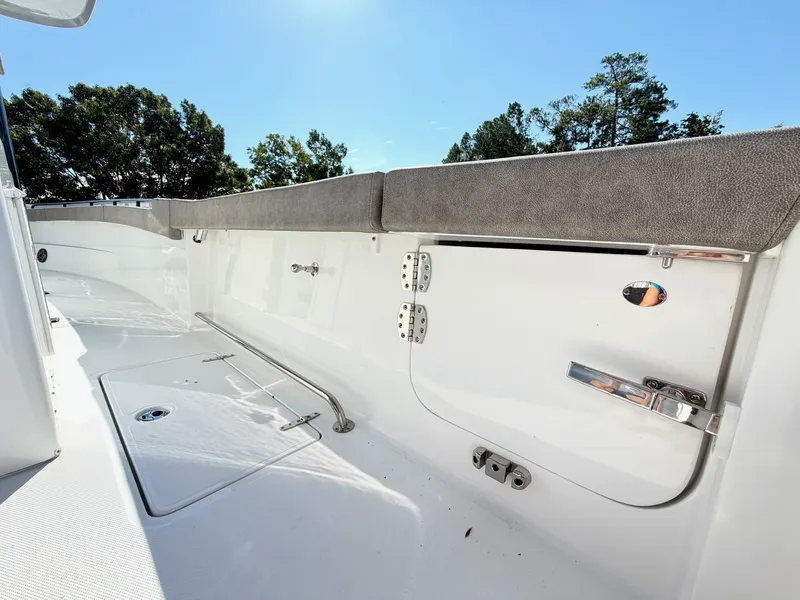 Slide: The Image of Sea Hunt Gamefish 30 CB 2026 - 10