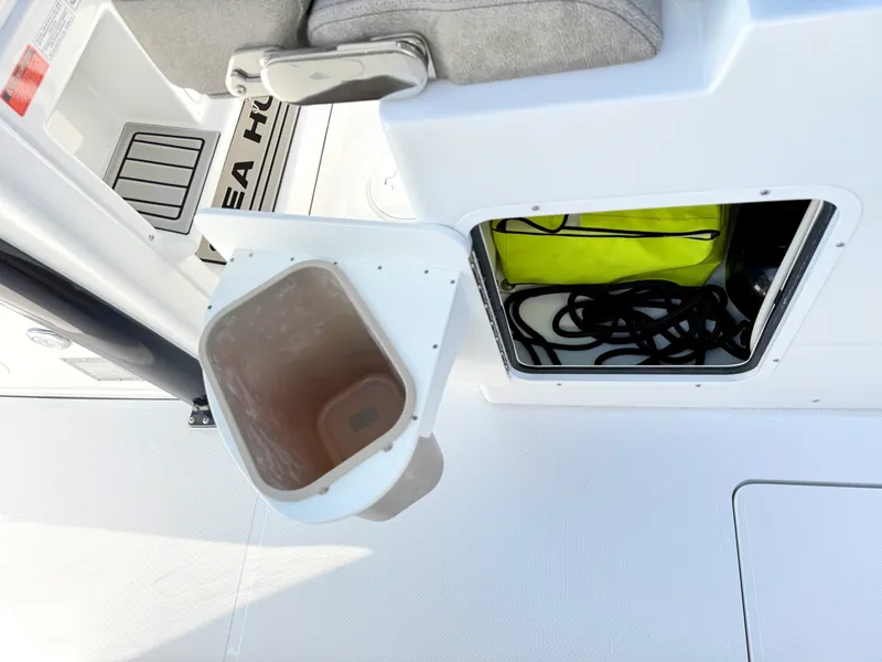 Slide: The Image of Sea Hunt Gamefish 30 CB 2026 - 21