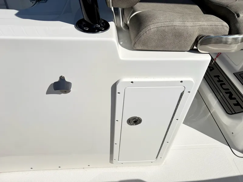 Slide: The Image of Sea Hunt Gamefish 30 CB 2026 - 22