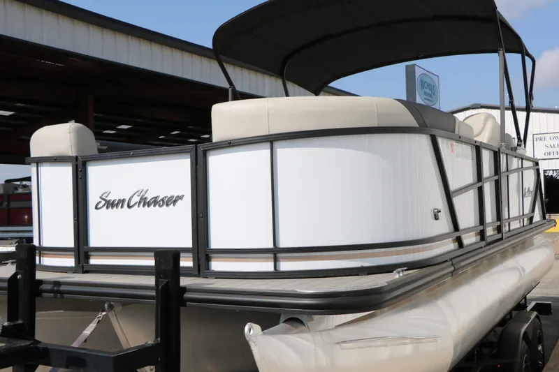 Slide: The Image of SunChaser Geneva 22 SB DH 2024 - 12