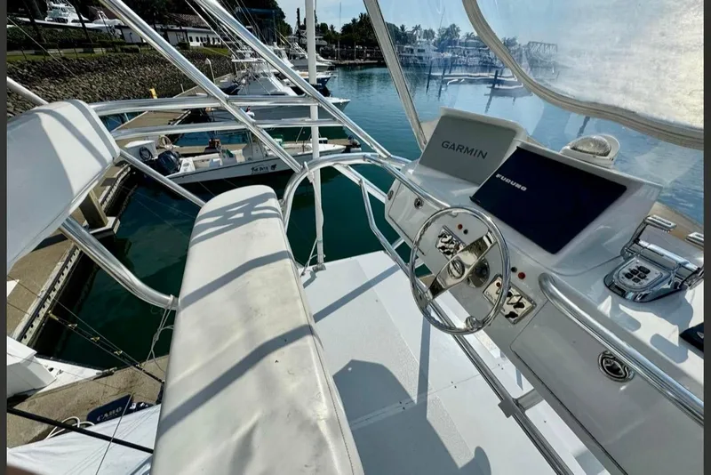 Slide: The Image of Cabo 40 Express 2004 - 20
