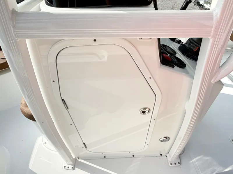 Slide: The Image of Sea Hunt Ultra 229 2027 - 23
