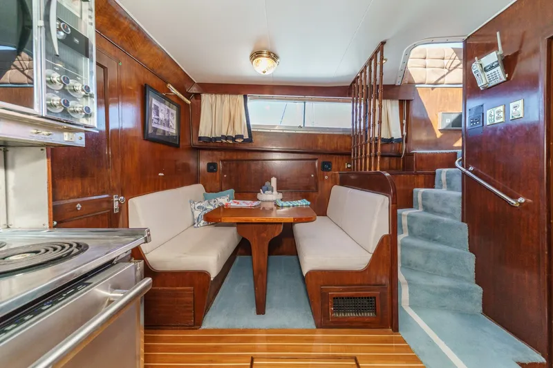 Slide: The Image of Hatteras 53 Motor Yacht 1971 - 13