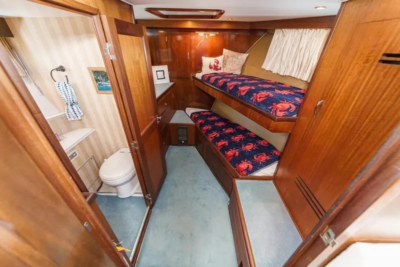 Slide: The Image of Hatteras 53 Motor Yacht 1971 - 15
