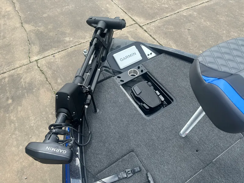 Slide: The Image of Caymas CX 201 PRO 2027 - 12