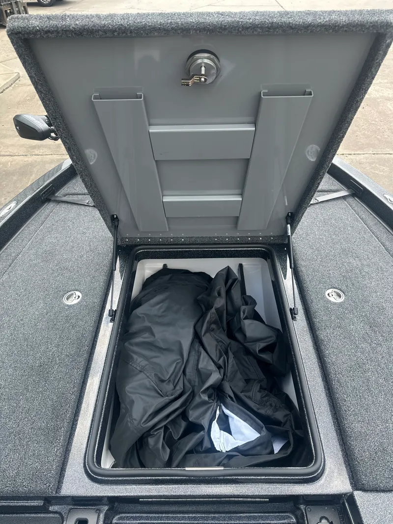 Slide: The Image of Caymas CX 201 PRO 2027 - 14