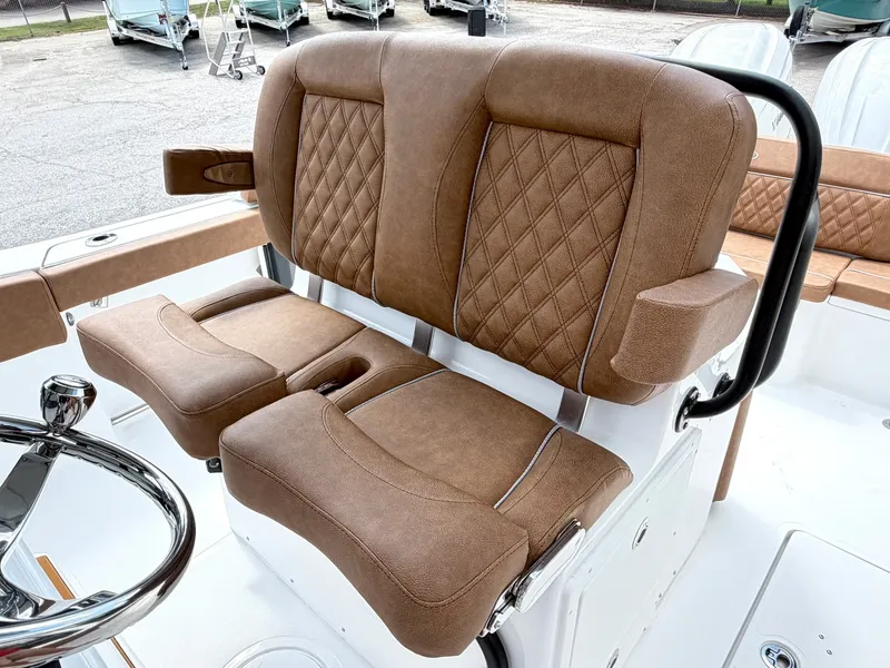 Slide: The Image of Sea Hunt Ultra 275 SE 2027 - 16