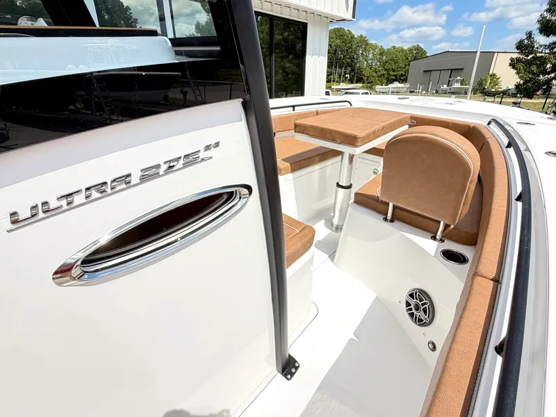Slide: The Image of Sea Hunt Ultra 275 SE 2027 - 22