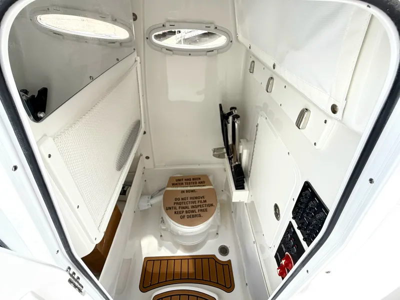 Slide: The Image of Sea Hunt Ultra 275 SE 2027 - 28