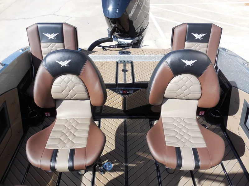 Slide: The Image of Vexus DVX 22 S 2026 - 16