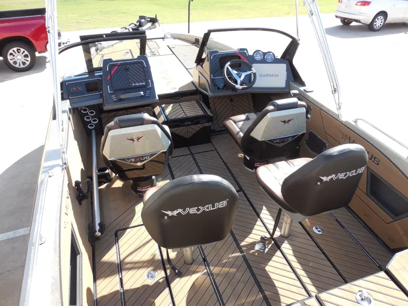 Slide: The Image of Vexus DVX 22 S 2026 - 18