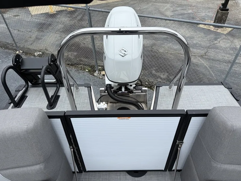 Slide: The Image of Manitou Aurora RF 230 2026 - 10