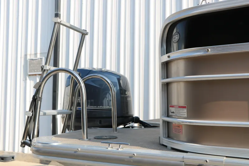 Slide: The Image of Xcursion X-21Rfc 2014 - 7