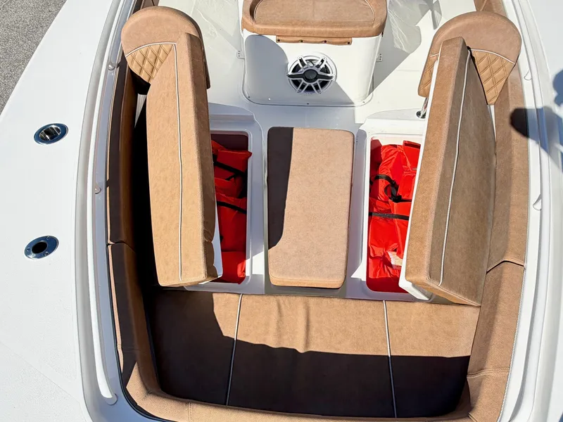 Slide: The Image of Sea Hunt Gamefish 30 FS 2025 - 31