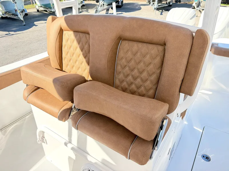 Slide: The Image of Sea Hunt Gamefish 30 FS 2025 - 16