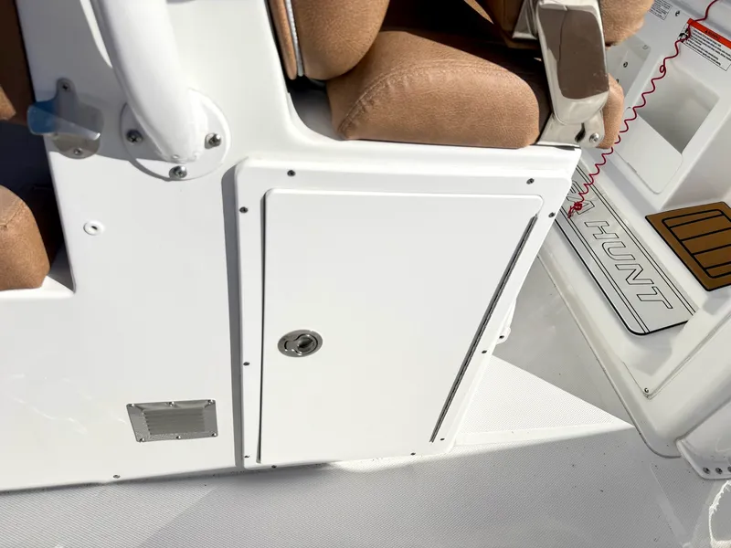 Slide: The Image of Sea Hunt Gamefish 30 FS 2025 - 19