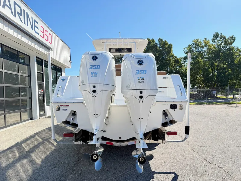 Slide: The Image of Sea Hunt Gamefish 30 FS 2025 - 3