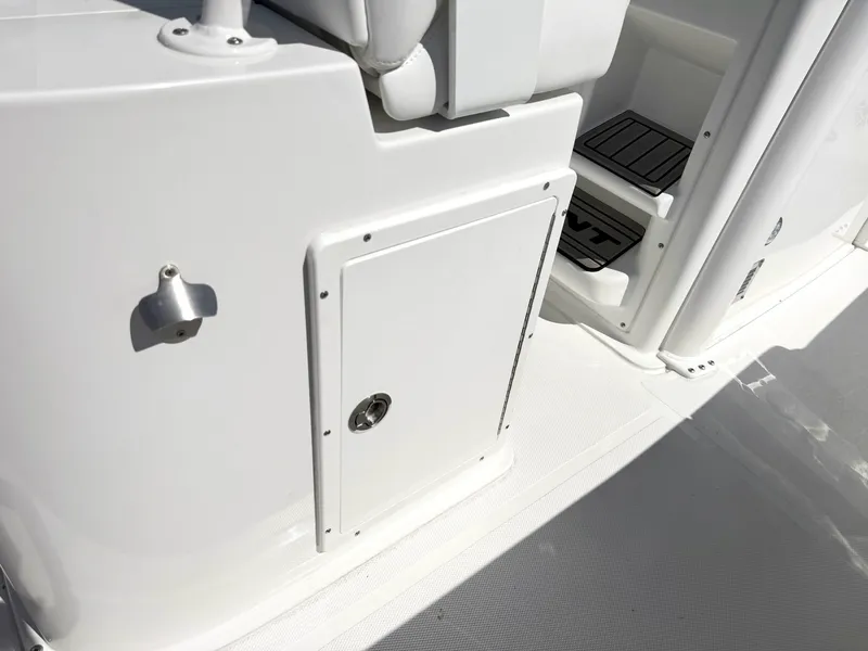 Slide: The Image of Sea Hunt BX 28 2027 - 19
