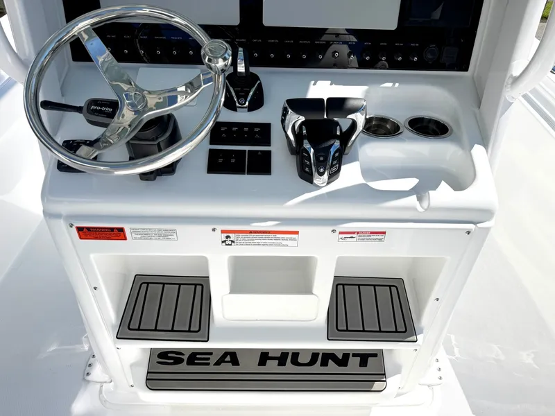 Slide: The Image of Sea Hunt BX 28 2027 - 10