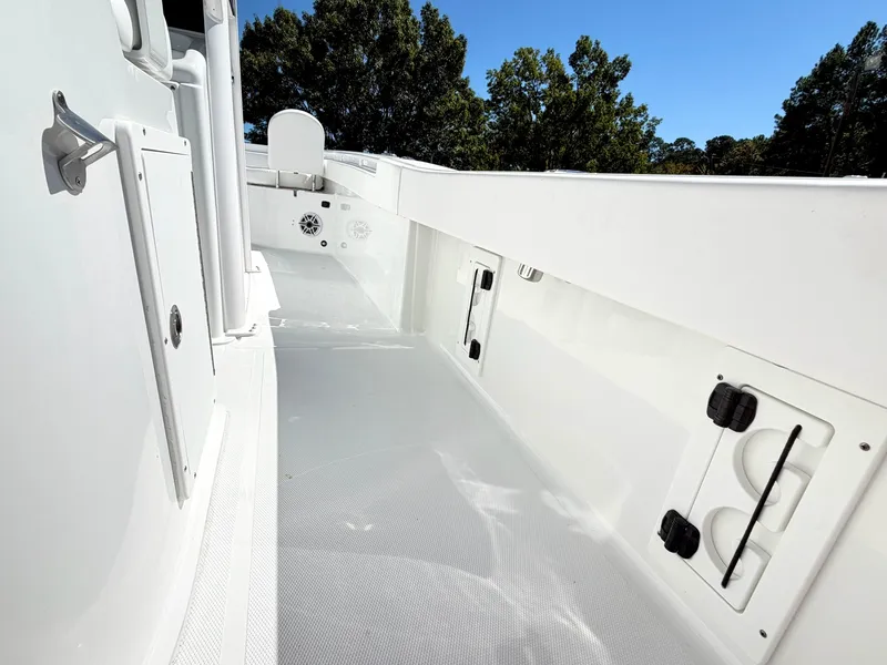Slide: The Image of Sea Hunt BX 28 2027 - 13