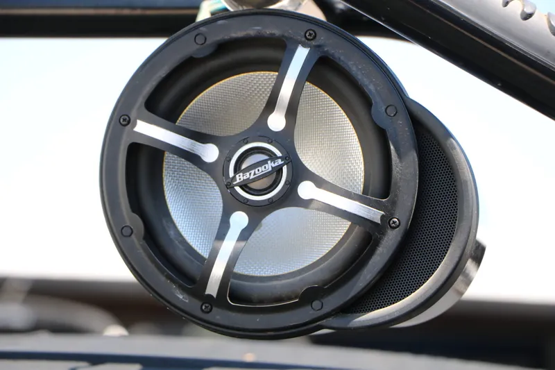 Slide: The Image of Rinker Captiva 212 2004 - 27