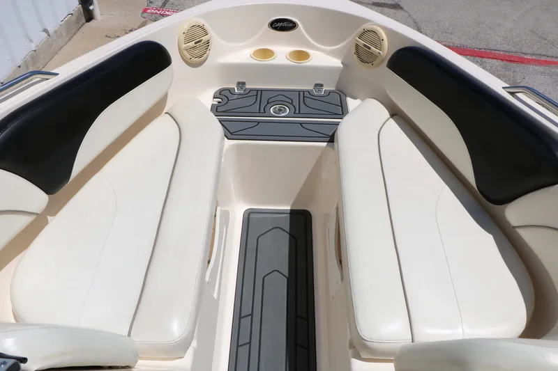 Slide: The Image of Rinker Captiva 212 2004 - 33