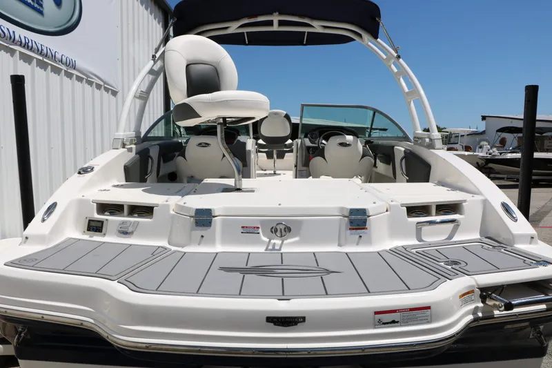 Slide: The Image of Chaparral 21 SSI Ski Fish 2023 - 10